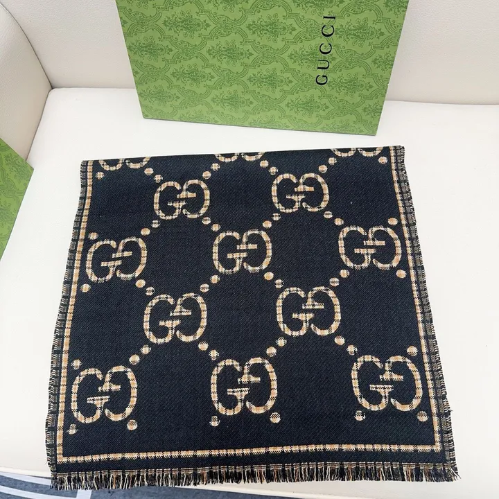 スーパーコピー グッチ マフラー