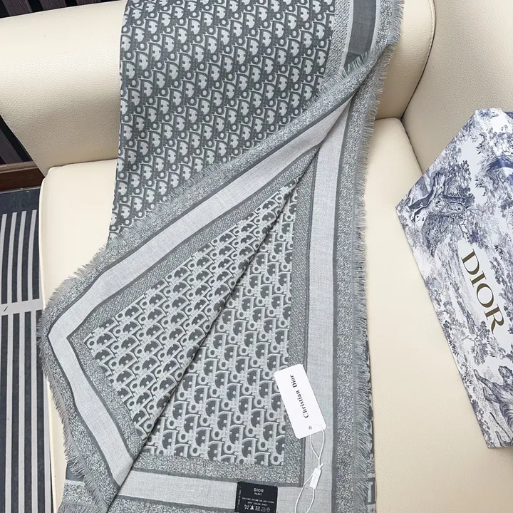 スーパーコピー グッチ マフラー