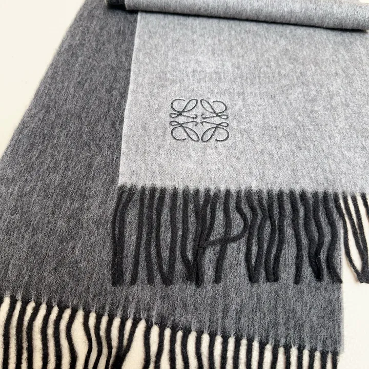 スーパーコピー ロエベ マフラー