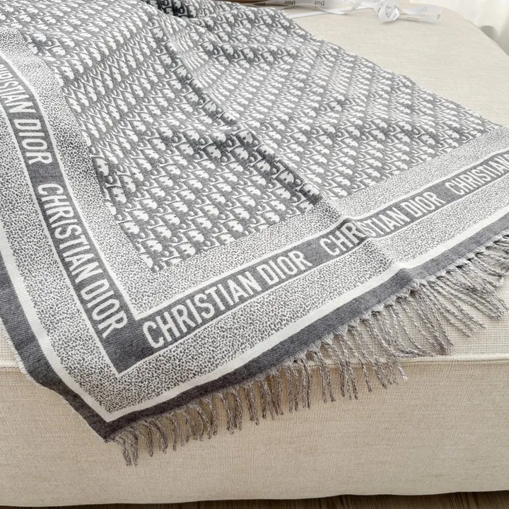 スーパーコピー ディオール マフラー