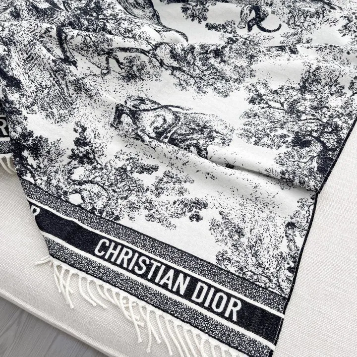 スーパーコピー ディオール マフラー