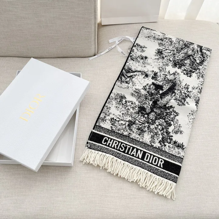 スーパーコピー ディオール マフラー