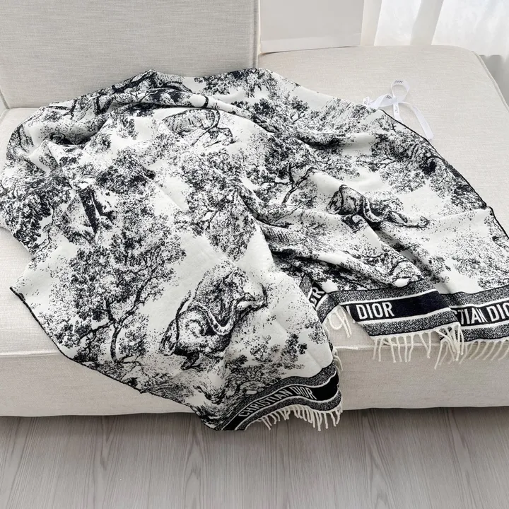 スーパーコピー ディオール マフラー