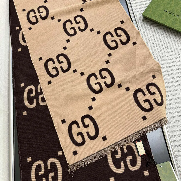 スーパーコピー フェンディ マフラー