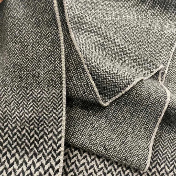 スーパーコピー アルマーニ マフラー