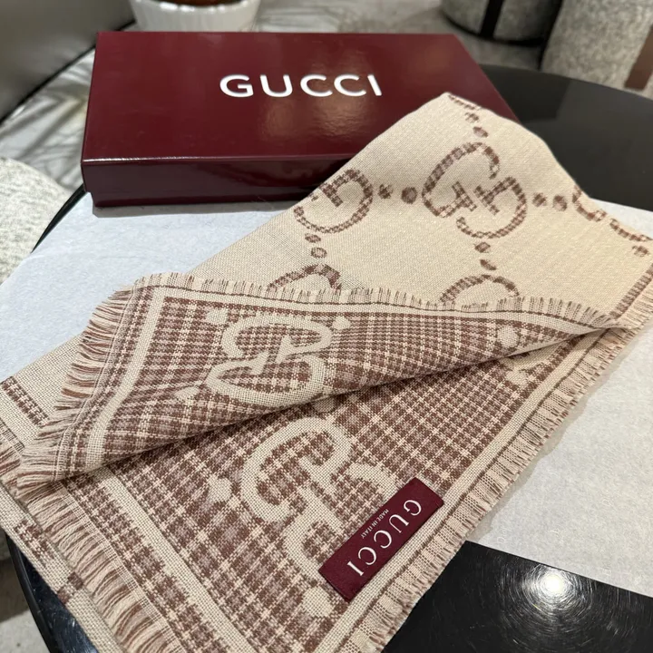 スーパーコピー グッチ マフラー