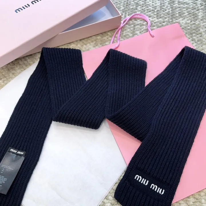 スーパーコピー フェンディ マフラー