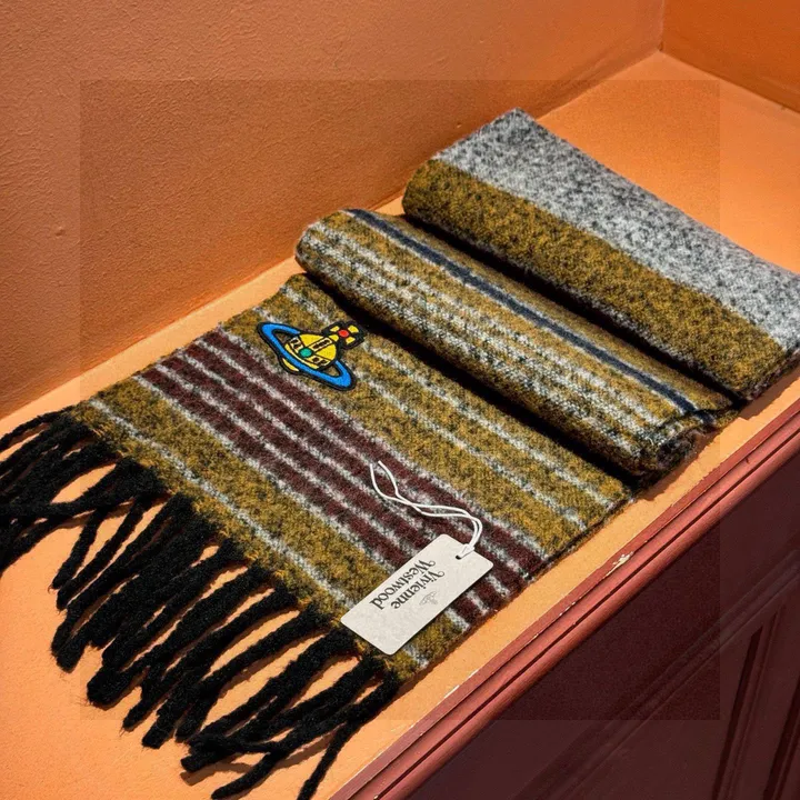 スーパーコピー ヴィヴィアン・ウエストウッド マフラー