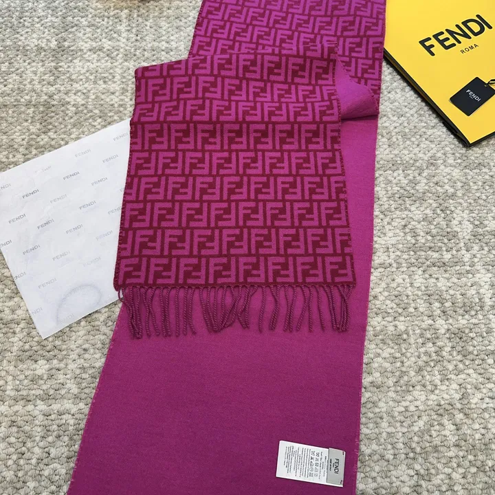 スーパーコピー フェンディ マフラー