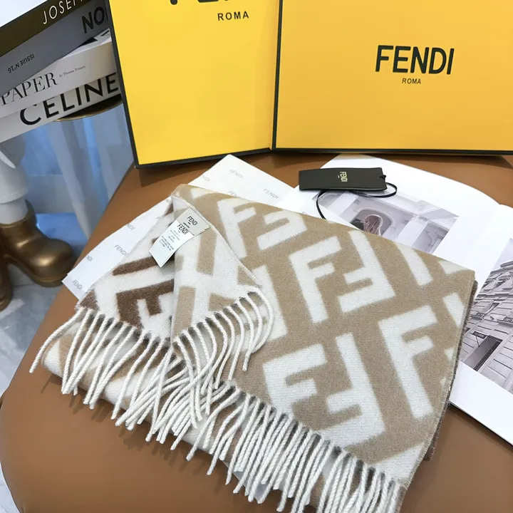 スーパーコピー フェンディ マフラー