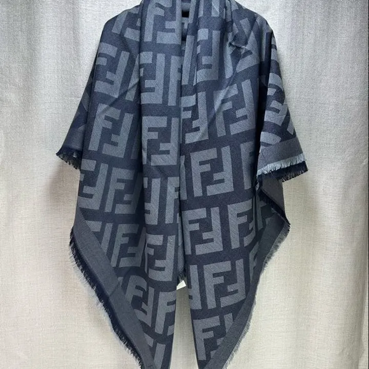 スーパーコピー フェンディ マフラー