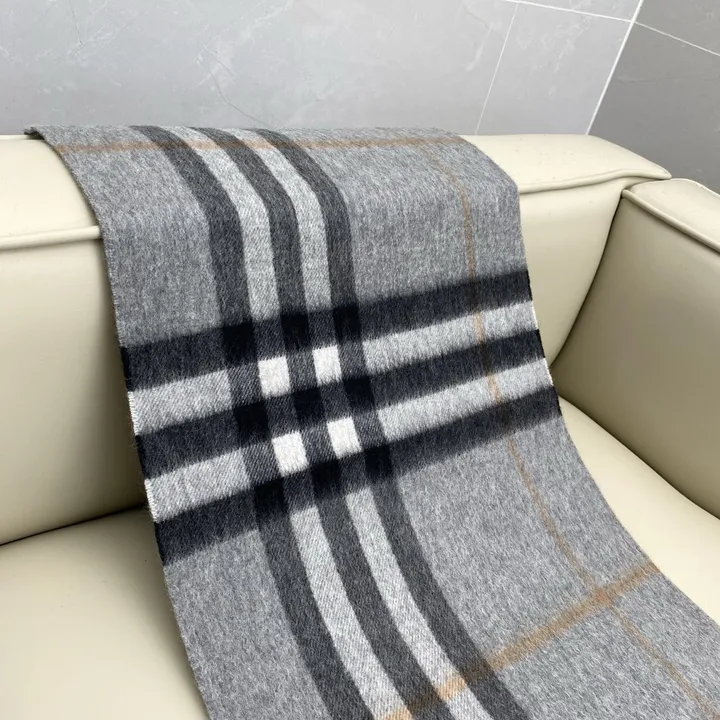 スーパーコピー バーバリー ス マフラー