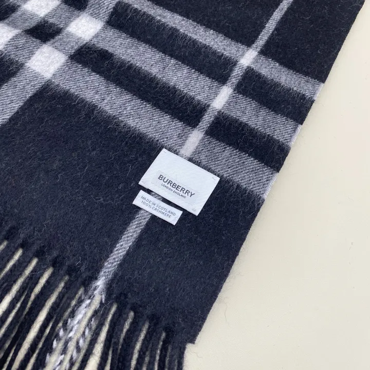 スーパーコピー バーバリー ス マフラー