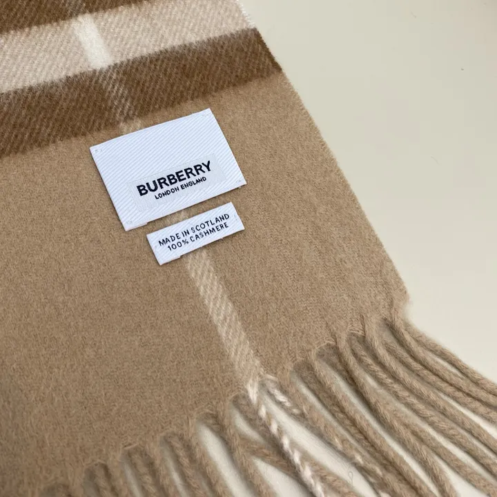 スーパーコピー バーバリー ス マフラー