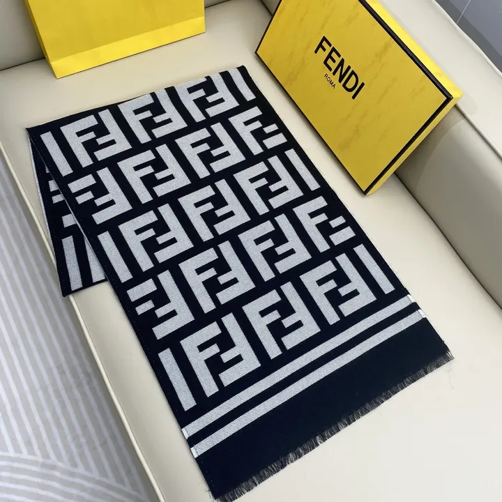 スーパーコピー フェンディ マフラー