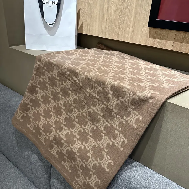 スーパーコピー セリーヌ マフラー