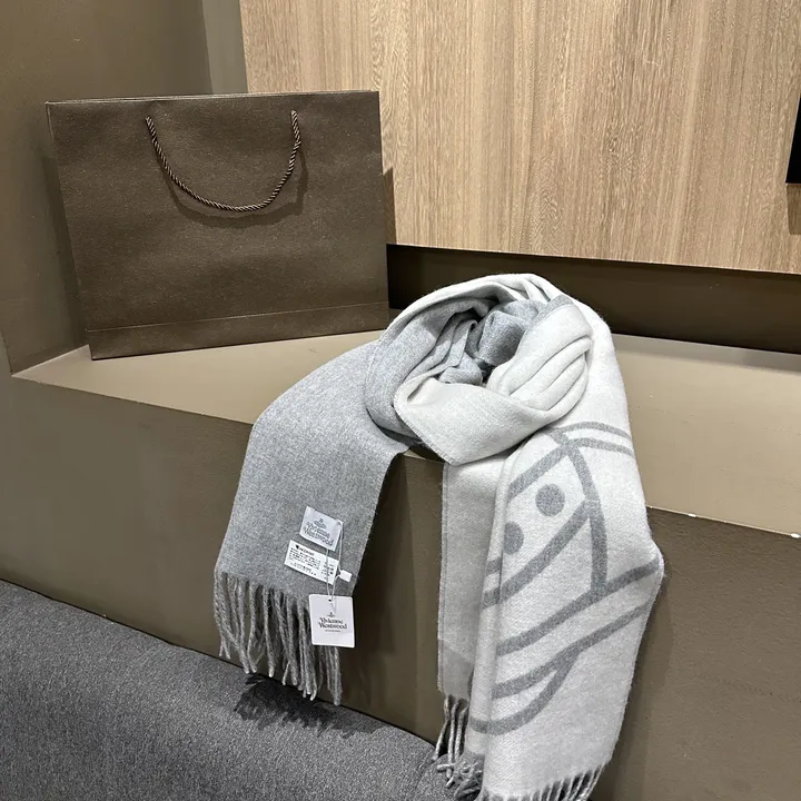 スーパーコピー ヴィヴィアン・ウエストウッド マフラー