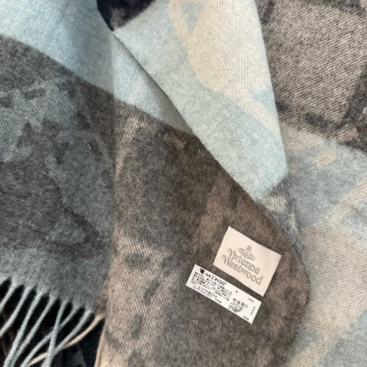 スーパーコピー ヴィヴィアン・ウエストウッド マフラー