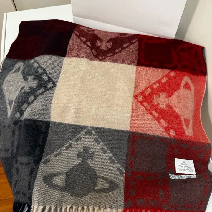 スーパーコピー ヴィヴィアン・ウエストウッド マフラー