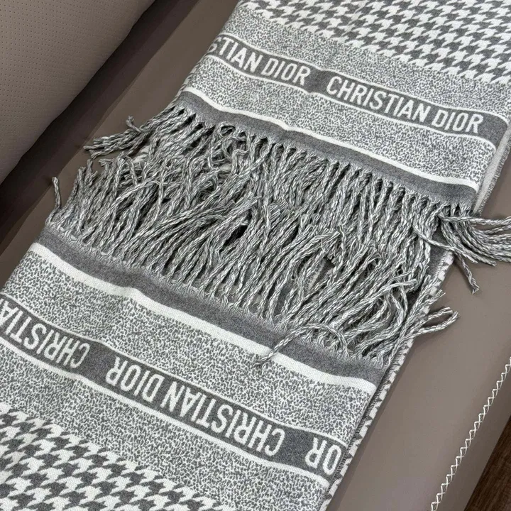 スーパーコピー ディオール マフラー