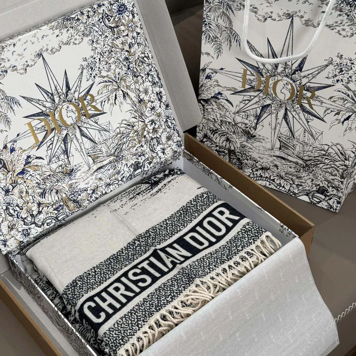 スーパーコピー ディオール マフラー