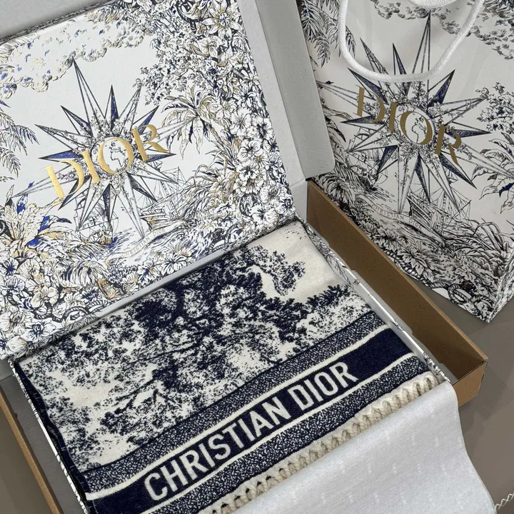 スーパーコピー ディオール マフラー