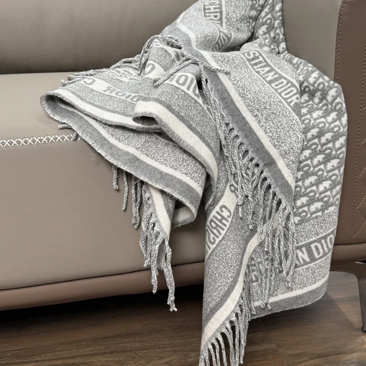 スーパーコピー ディオール マフラー