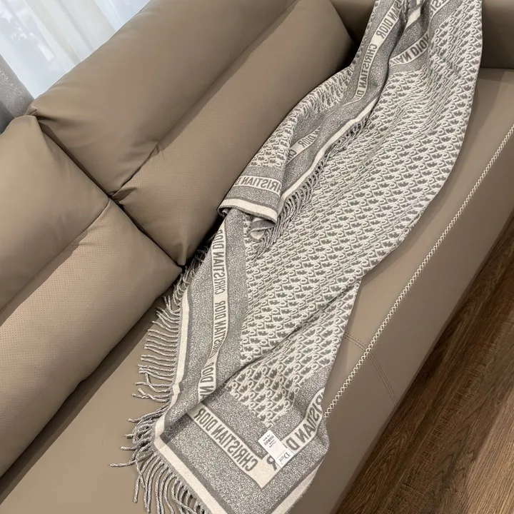 スーパーコピー ディオール マフラー