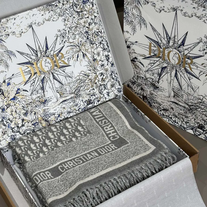 スーパーコピー ディオール マフラー