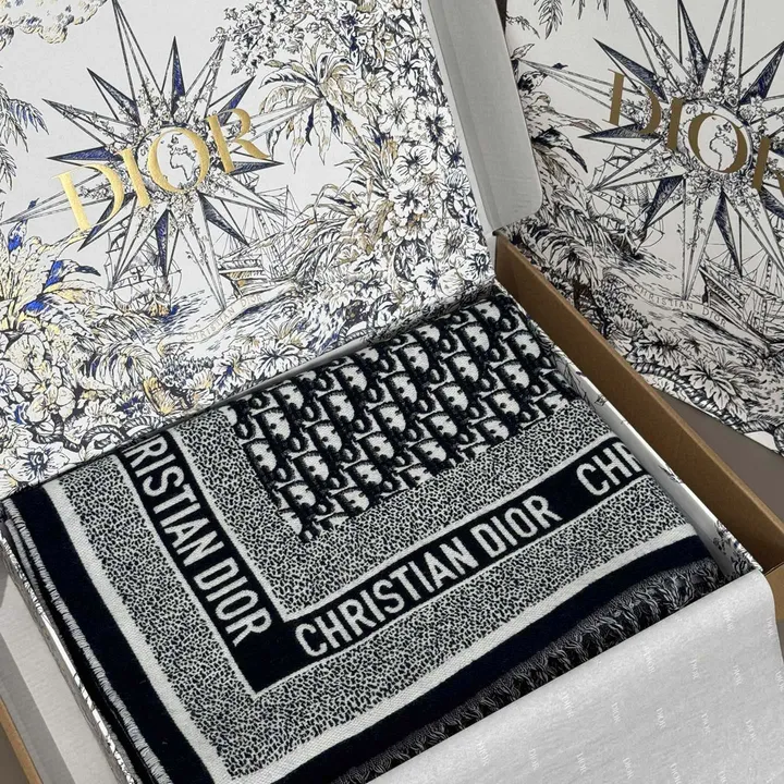 スーパーコピー ディオール マフラー