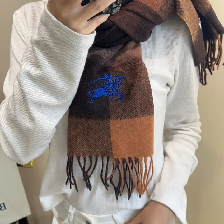 スーパーコピー バーバリー ス マフラー