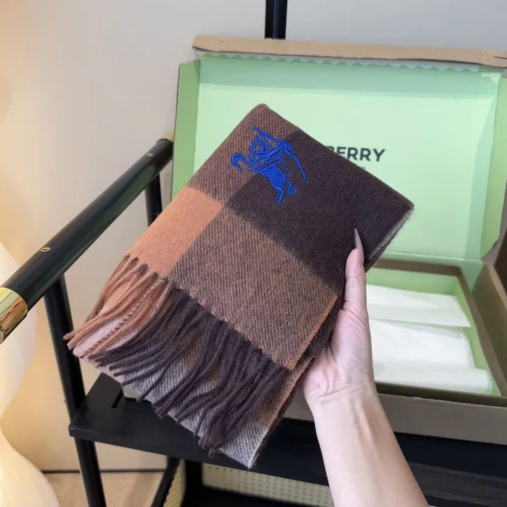 スーパーコピー バーバリー ス マフラー