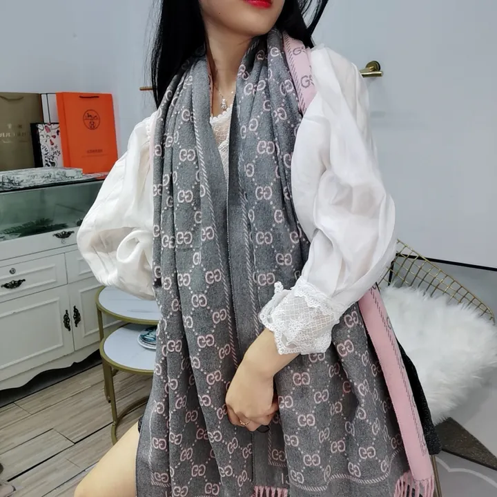 スーパーコピー グッチ マフラー