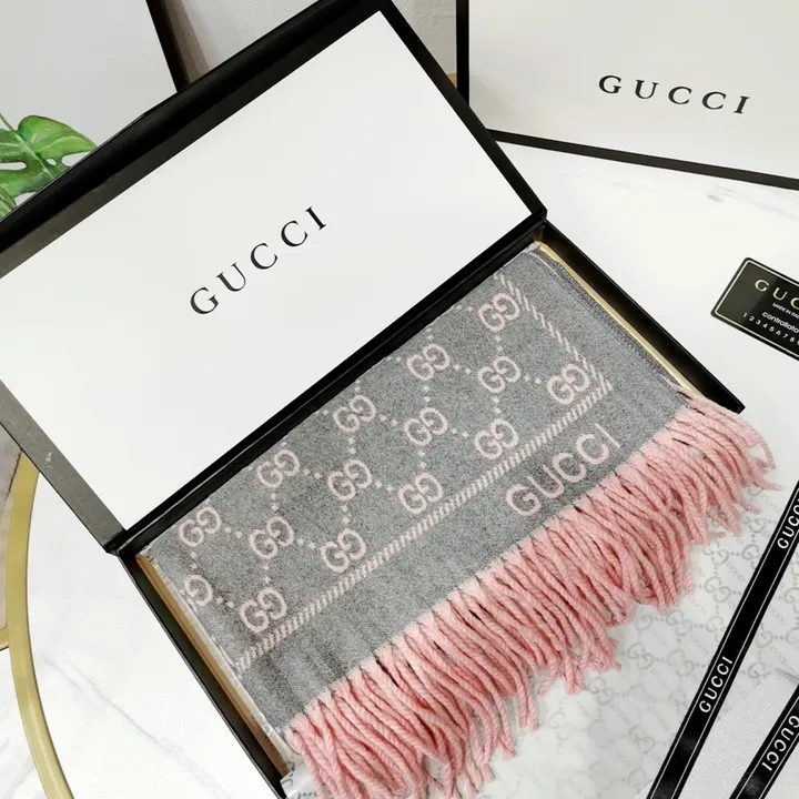 スーパーコピー グッチ マフラー