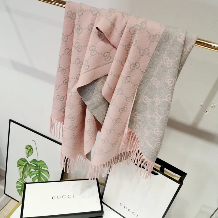 スーパーコピー グッチ マフラー