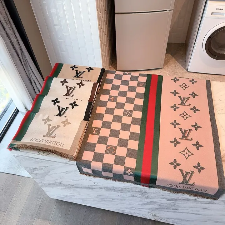 スーパーコピー ルイヴィトン マフラー