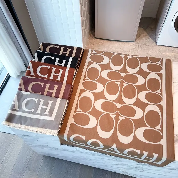 スーパーコピー コーチ マフラー