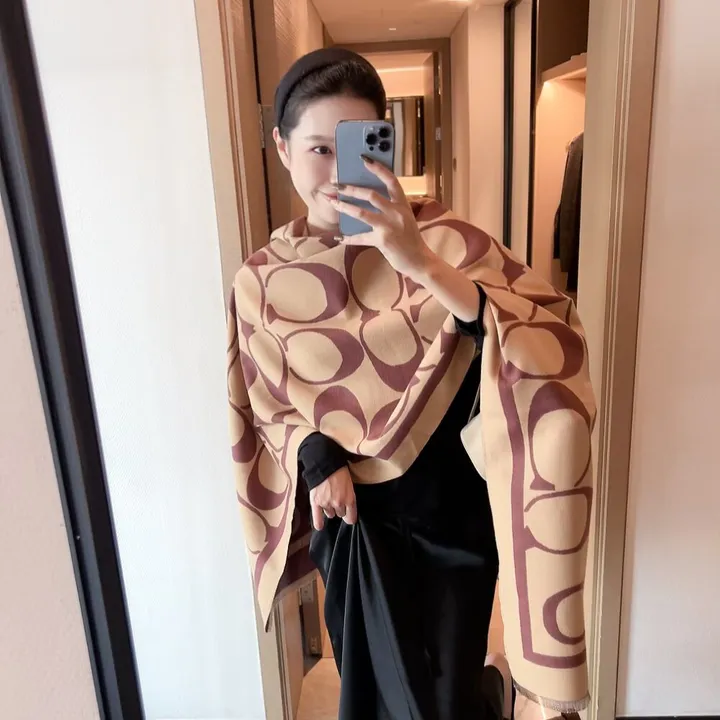 スーパーコピー コーチ マフラー