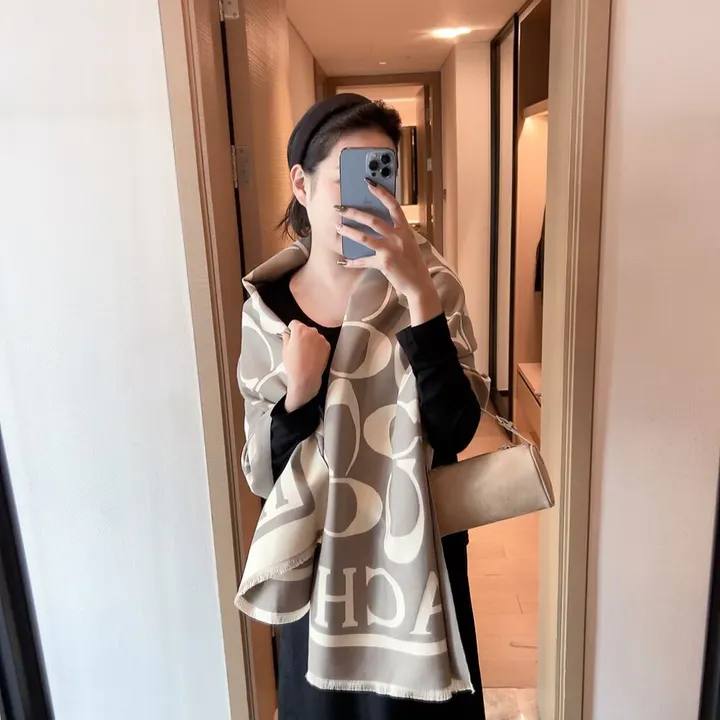 スーパーコピー コーチ マフラー