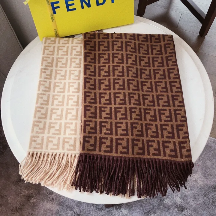 スーパーコピー フェンディ マフラー