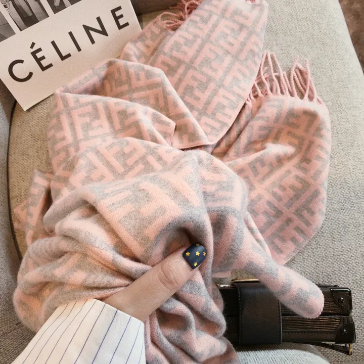 スーパーコピー フェンディ マフラー