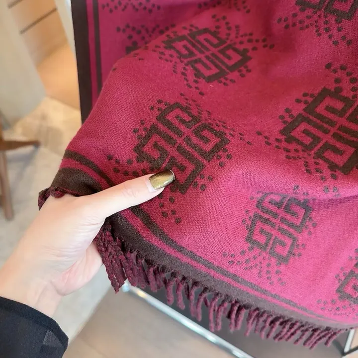 スーパーコピー ジバンシィ マフラー