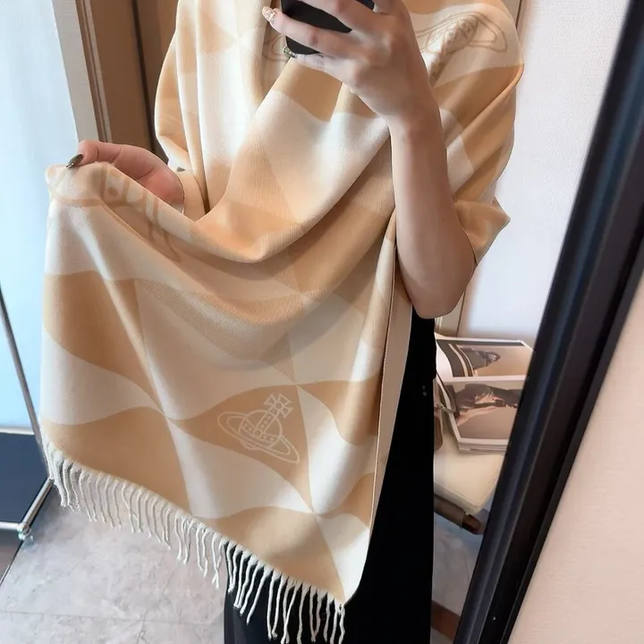 スーパーコピー ヴィヴィアン・ウエストウッド マフラー