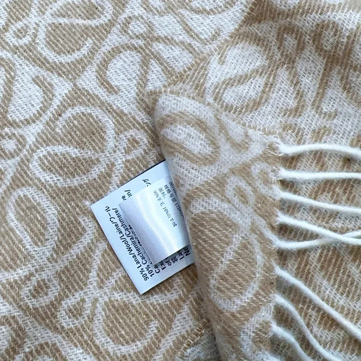 スーパーコピー ロエベ マフラー