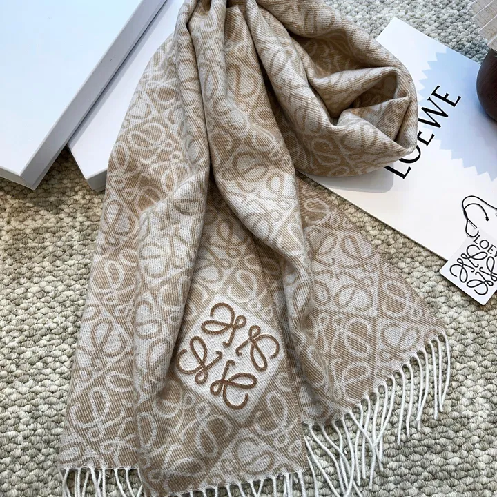 スーパーコピー ロエベ マフラー