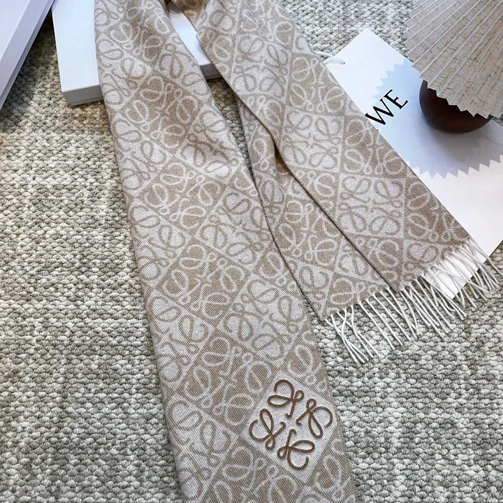 スーパーコピー ロエベ マフラー