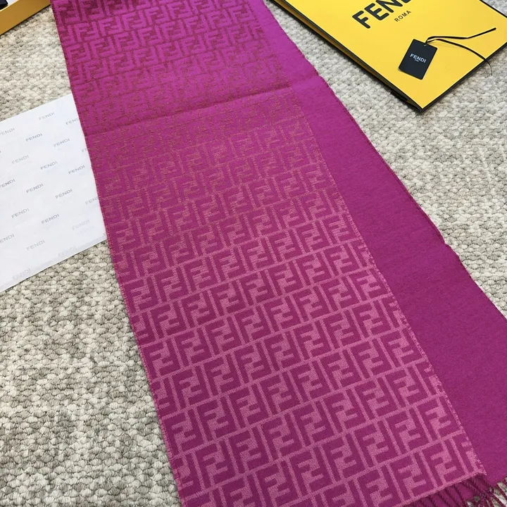 スーパーコピー フェンディ マフラー