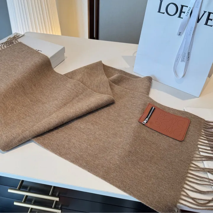 スーパーコピー ロエベ マフラー