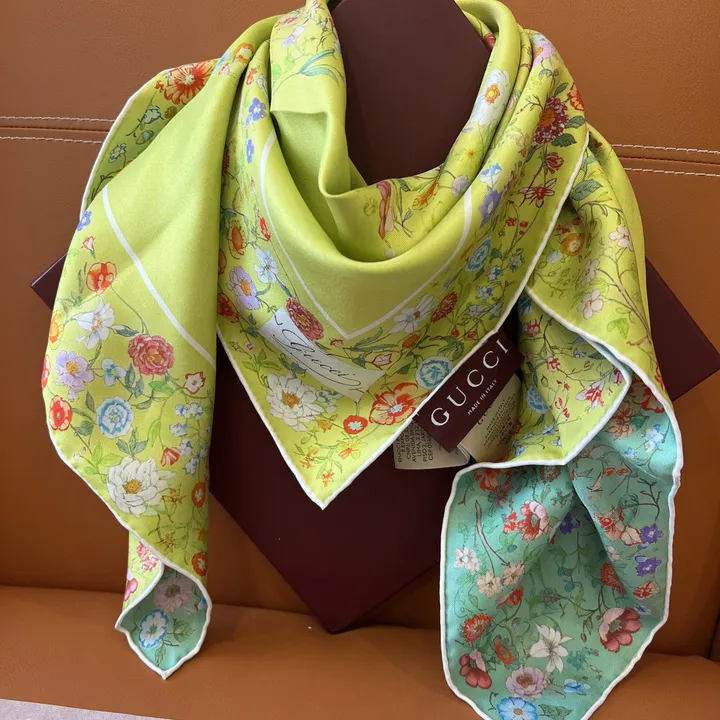 スーパーコピー グッチ マフラー