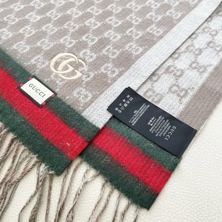 スーパーコピー グッチ マフラー